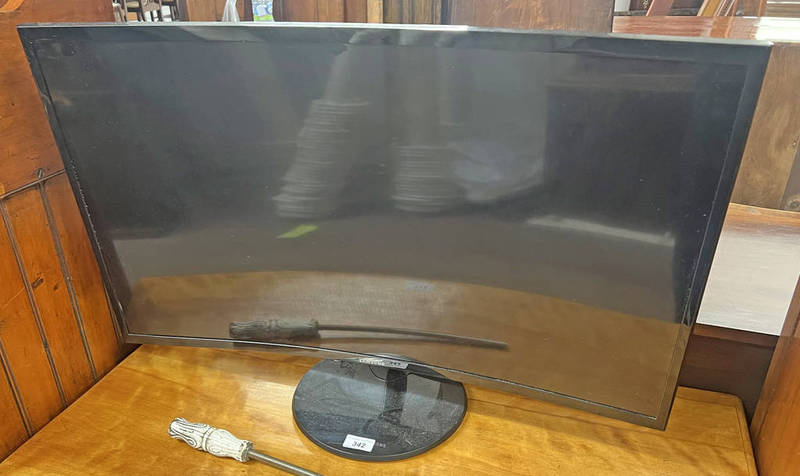 SAMSUNG 32" CURVED TELEVISION MODEL : V32F390FEX