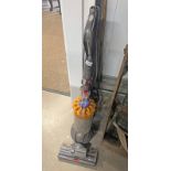 DYSON DL 40 HOOVER