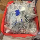 SELECTION OF FITTINGS, ETC TO INCLUDE CONNECTOR NUTS, WASHERS, BOLTS,