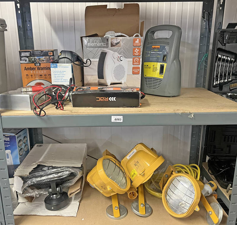 3 HALOGEN LAMPS, RAC SMART BATTERY CHARGER,