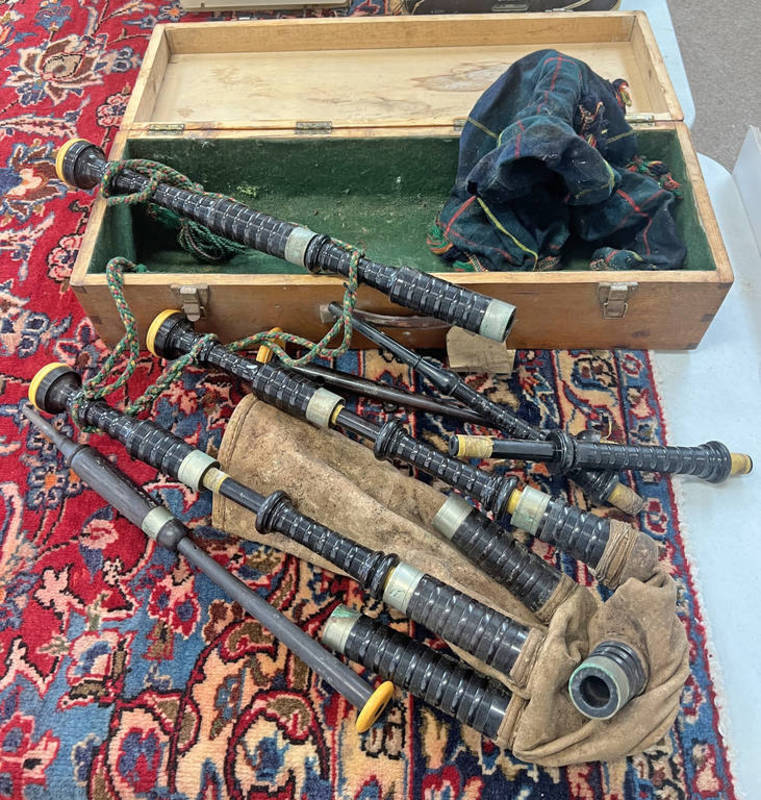 CASED SET OF BAGPIPES WITH SILVER PLATED MOUNTS & MARKED D R MCLENNAN TO CHANTER & PRACTICE CHANTER