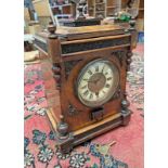 EARLY 20TH CENTURY WALNUT MEMORANDUM CLOCK,