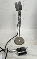 RIBBON MICROPHONE 30/50 OHMS ON STAND
