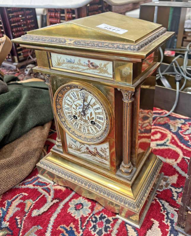 20TH CENTURY FRENCH BRASS MANTLE CLOCK WITH PAINTED ENAMEL DIAL WITH BIRD DECORATION CLOCK KEYS &