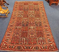 HAND WOVEN PERSIAN BAKHTAIR VILLAGE CARPET WITH TRADITION PERSIAN PANEL DESIGN,