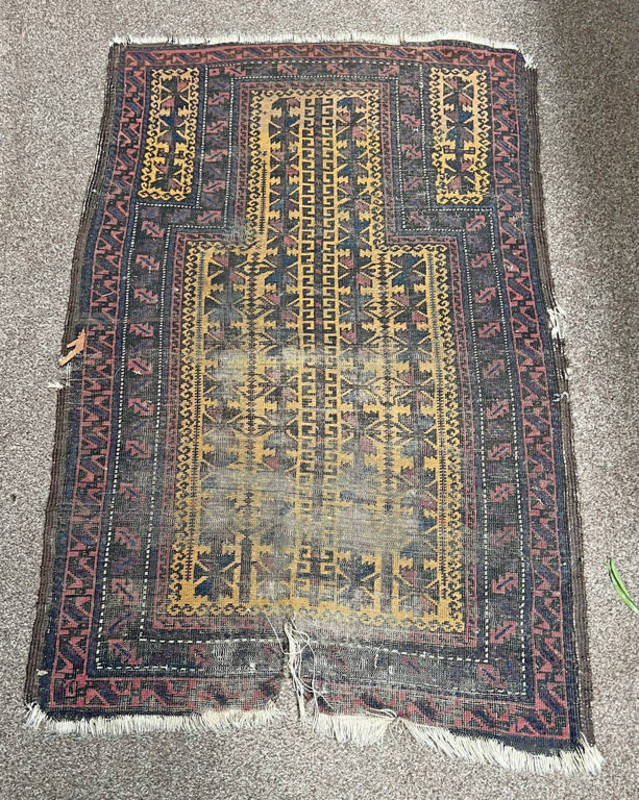 MIDDLE EASTERN RUG,