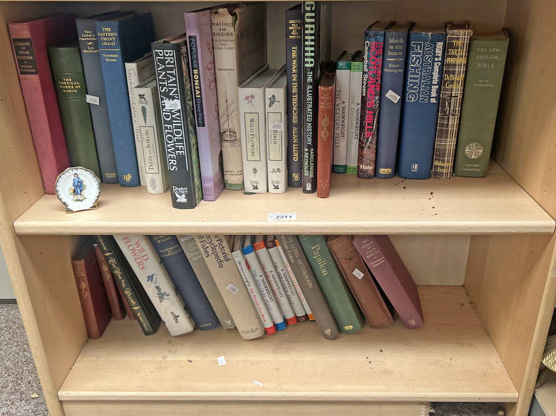 2 SHELVES OF BOOKS ON NATURAL HISTORY, MILITARY,