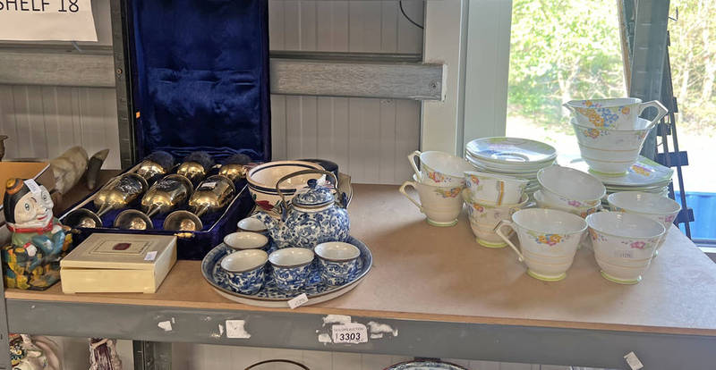 PARAGON PORCELAIN TEASET, ORIENTAL BLUE & WHITE TEAWARE, QUIMPER WARE CASED SET OF 6 BRASS CUPS,