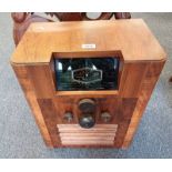 WALNUT CASED RADIO INVICTA