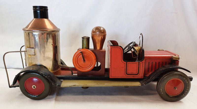 LARGE SCALE TINPLATE (POSSIBLY BING) CLOCKWORK FIRE PUMP WITH BRASS BOILER, AND PUMP .