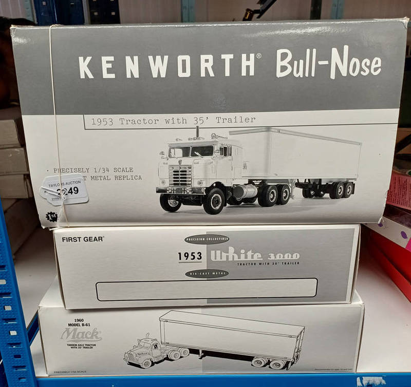 THREE 1ST GEAR 1:34 SCALE MODEL VEHICLES INCLUDING 18-2026 1953 KENWORTH "BULL-NOSE" TRACTOR WITH