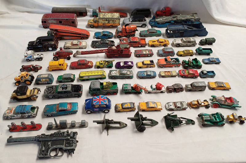 VARIOUS HEAVILY PLAYWORN DINKY, CORGI, MATCHBOX ETC MODEL VEHICLES INCLUDING ASTORS MARTIN D.B.4.