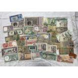 SELECTION OF VARIOUS WORLD BANKNOTES TO INCLUDE 1914 BRADBURY 10 SHILLINGS, WARTIME FRENCH COUPON,