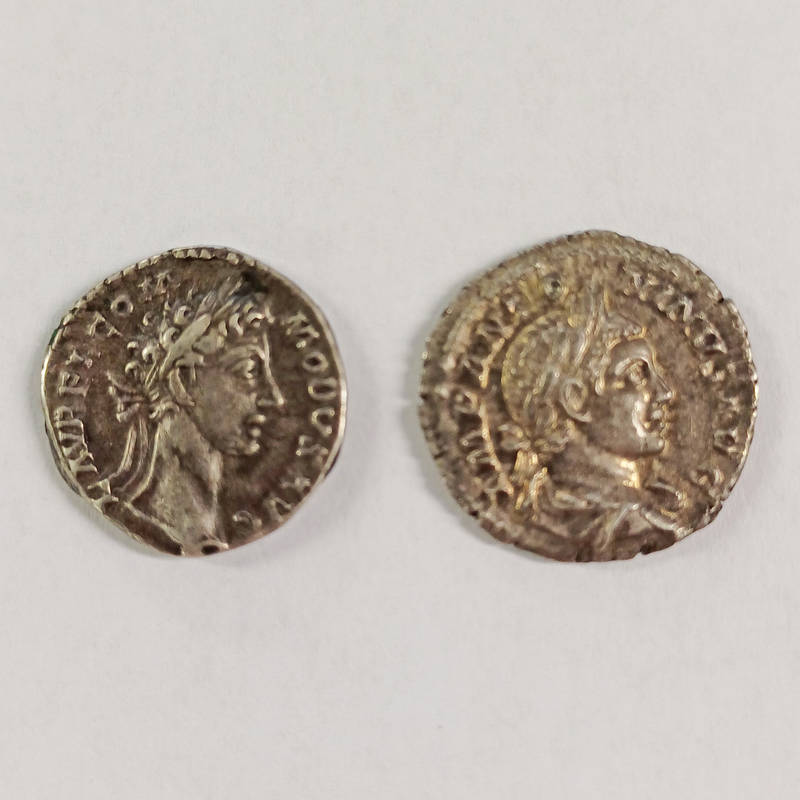 2 X COMMODUS 180-192 A.D.