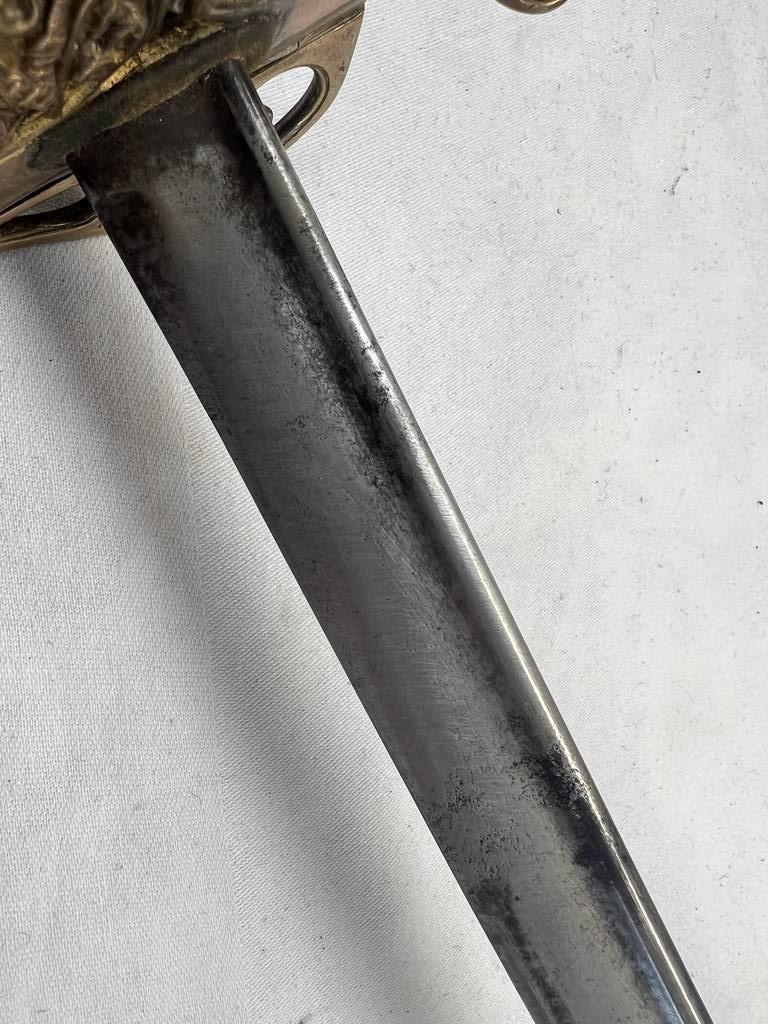 VICTORIAN 1822 PATTERN INFANTRY OFFICERS SWORD WITH PLAIN 78. - Image 10 of 32