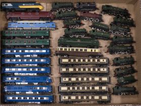 Bachmann N Gauge Blue Pullman Set