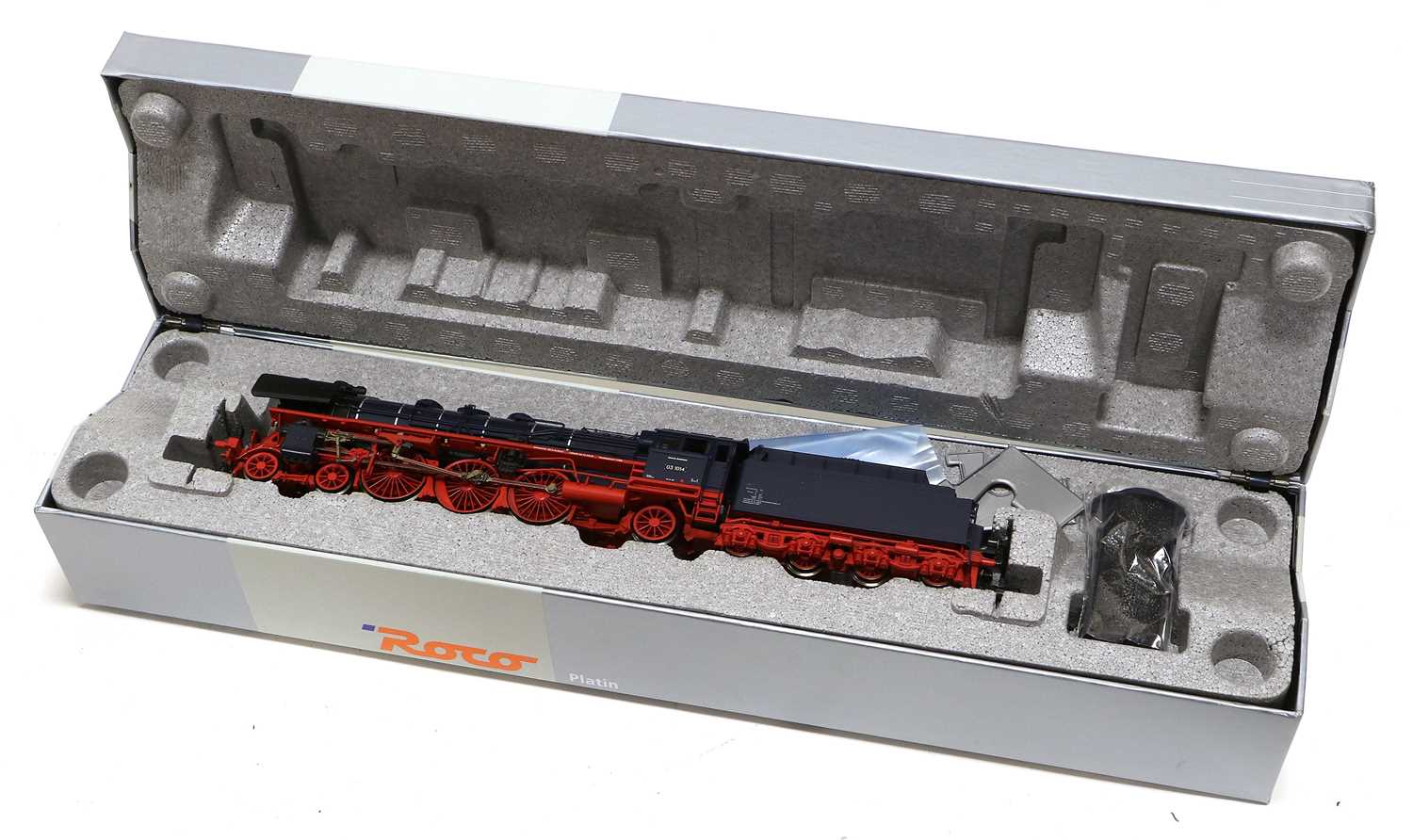 Roco Platin HO Gauge 63281 4-6-2 DB 03 1014 Locomotive