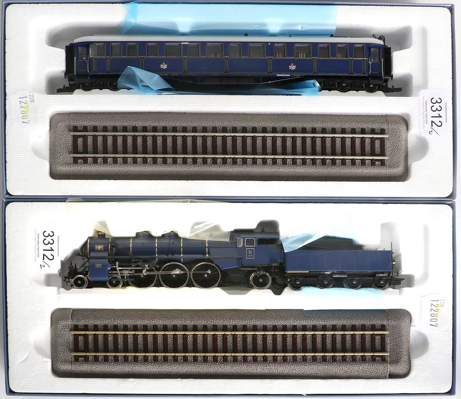 Roco HO Gauge 63360 Bavarian S3/6 3618 Locomotive