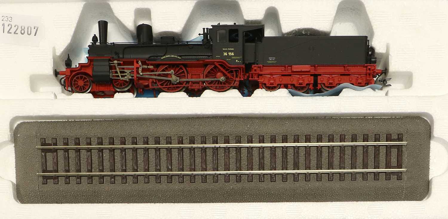 Roco HO Gauge 63301 4-4-0 DR P24 36156 Locomotive