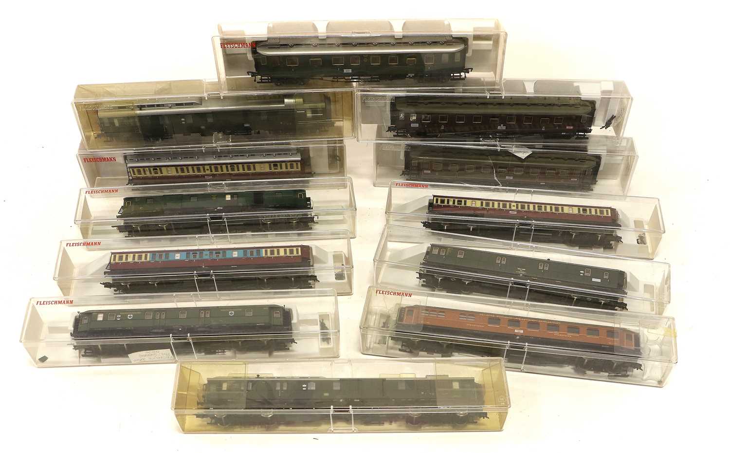 Fleischmann HO Gauge Coaches - Image 2 of 3