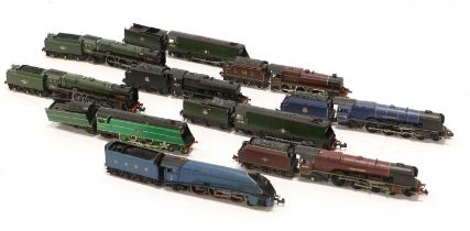 Bachmann, Dapol, Grafar And Others A Collection Of N Gauge Locomotives