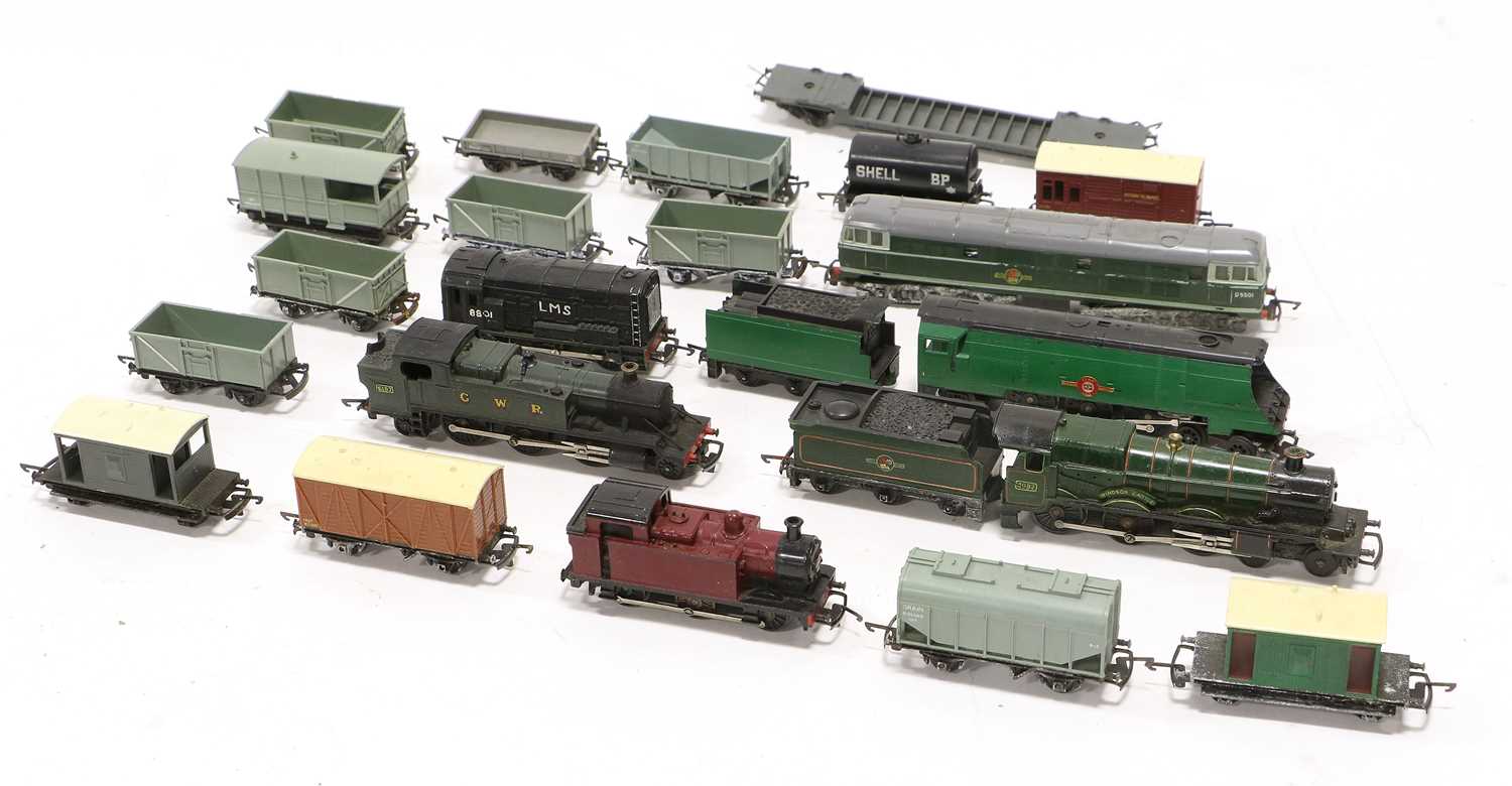 Triang TT Gauge Locomotives And Rolling Stock - Image 4 of 5