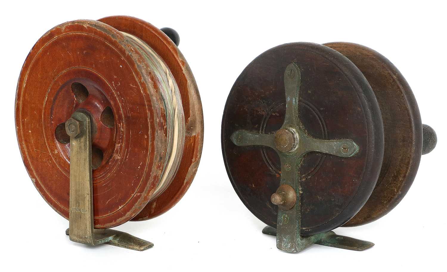 An Allcocks 4 1/2" Starback Wood Reel