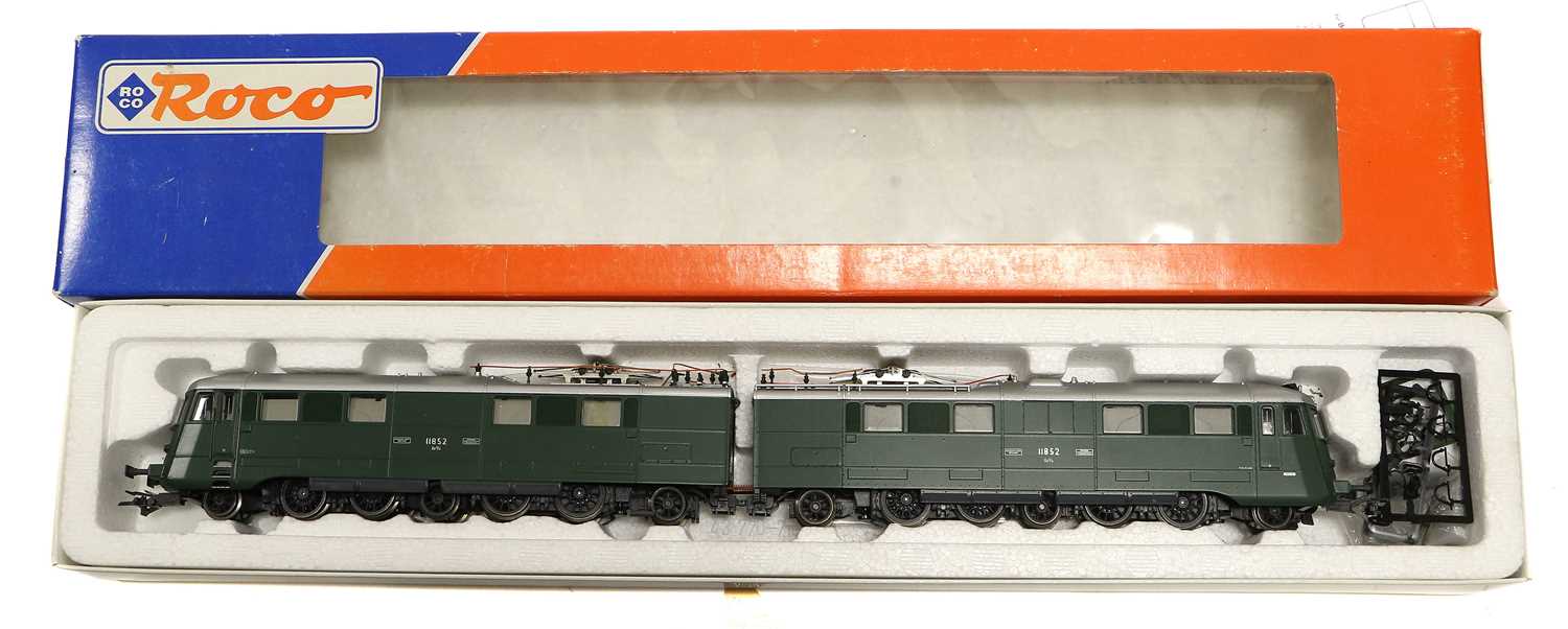 Roco HO Gauge 43770 SBB Ae8/14 Articulated Locomotive 11852 - Image 3 of 3