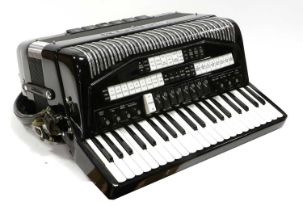 Crucianelli Magic Vox S Electronic Accordion