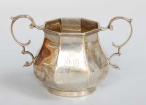 An Edward VII Silver Sugar-Bowl, by Elkington and Co. Ltd., London, 1901, octagonal and on collet