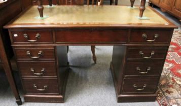 A 19th Century Mahogany Pedestal Desk, 128cm by 59cm by 80cm