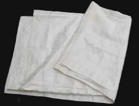 Early 20th Century White Linen Damask Table Cloth of Royal Interest, comprising a central view of