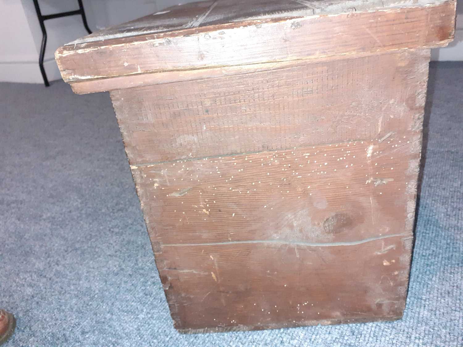 An Early 20th Century Teak Trunk, with dovetailed joints, the fascia painted in colours with a - Image 5 of 14