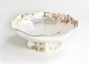 A George V Silver Bowl, by William Greenwood and Sons, Birmingham, 1929, cylindrical and on