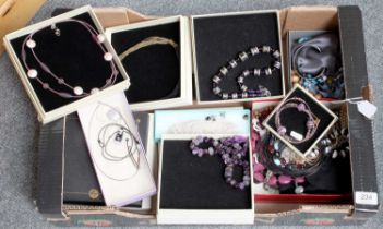 A Quantity of Costume Jewellery, including a glass necklace by Murano, further beaded and glass