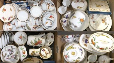 Royal Worcester Evesham Pattern Service (four boxes)