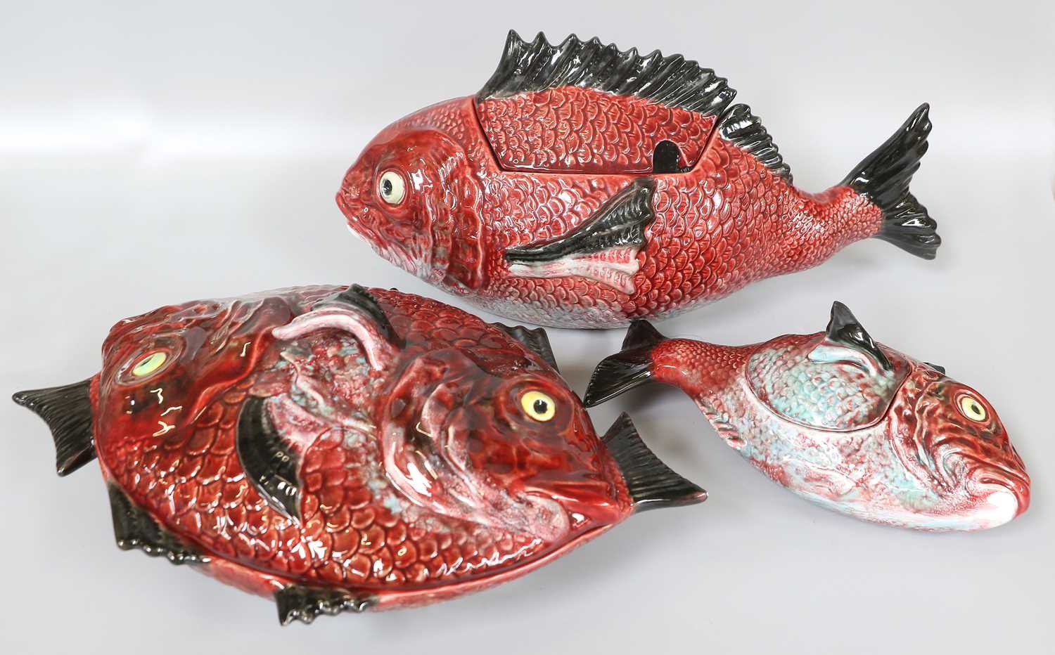 A Portuguese Faience Fish Service, 20th century, including naturalistically moulded tureens, serving - Image 6 of 9