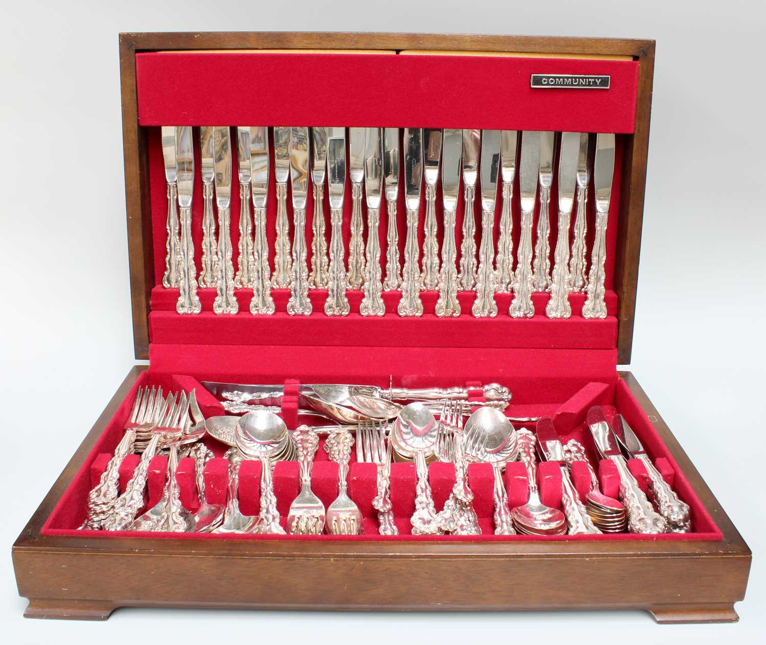 A Community Plate Silver Plated Canteen of Cutlery, together with a mechanical wine bottle pourer on - Image 2 of 3