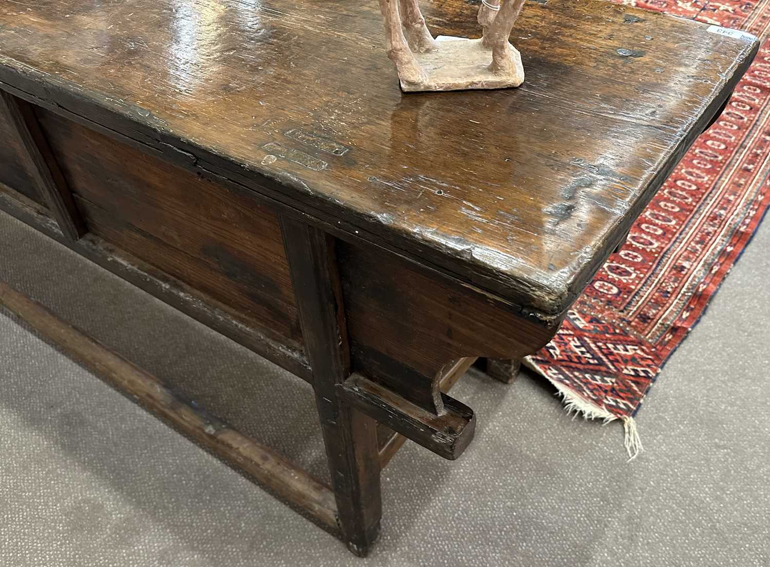 A Late 19th Century Shanxi-Style Softwood Low Sideboard, with deep drawer flanked by moulded - Bild 11 aus 14