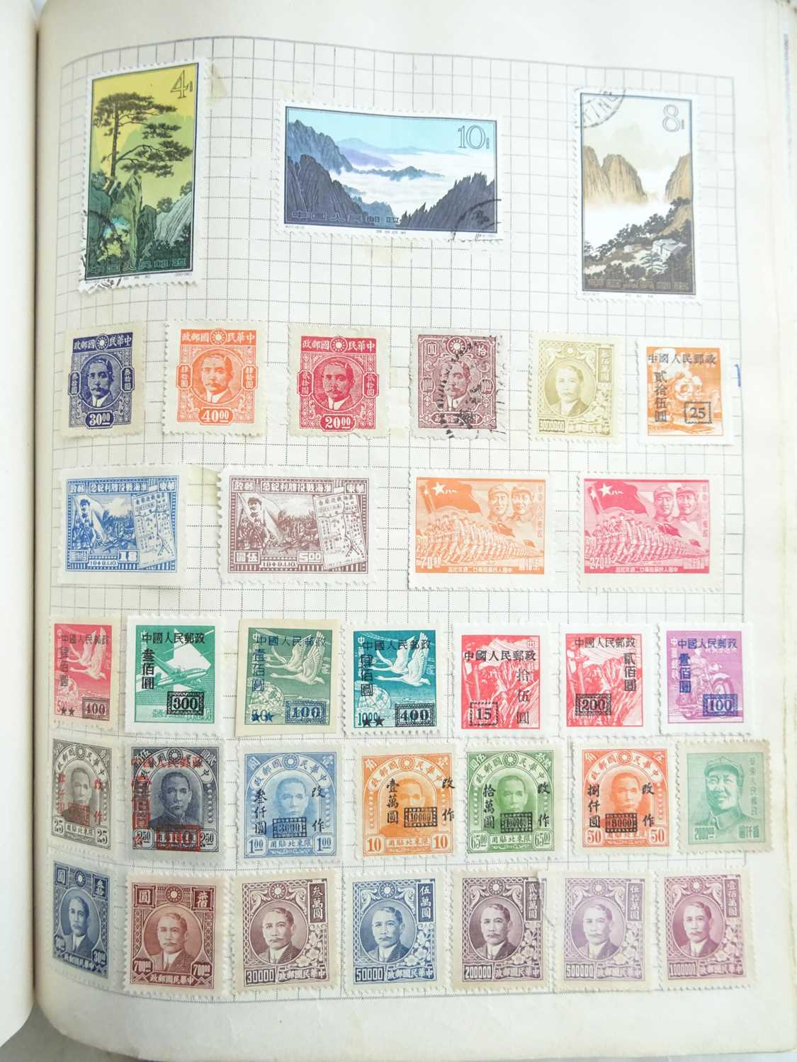 Stamp Collection in 10 Volumes, filling a carton, incl. 1000s different worldwide in two Swiftsure - Image 4 of 5