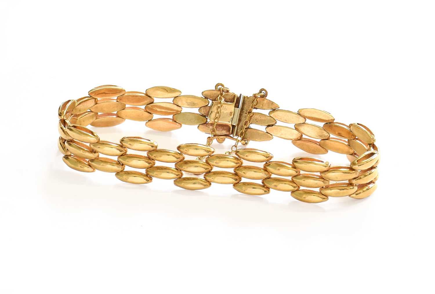A 9 Carat Gold Brick Link Bracelet, length 18.1cm Gross weight 23.9 grams.