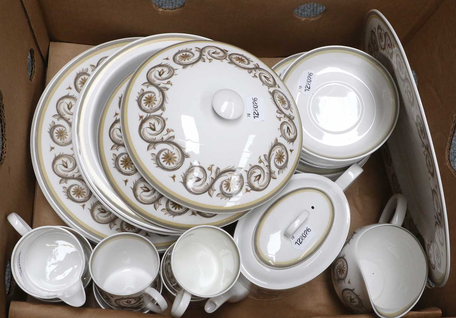 Wedgwood Susie Cooper Venetia Pattern Dinner/Coffee Service, prints and frames etc (three boxes) - Image 4 of 4