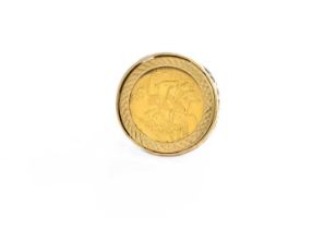 A Half Sovereign Ring, dated 1913 in a 9 carat gold loose mount, finger size M Gross weight 8.2