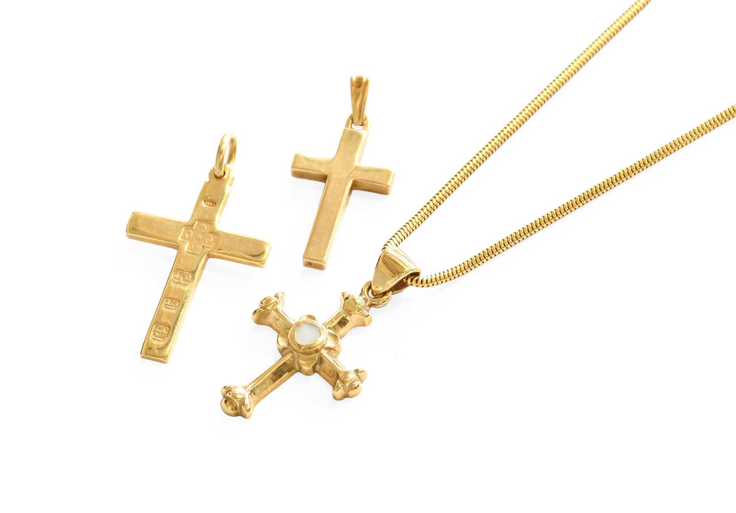 A 9 Carat Gold Mother-of-Pearl Cross Pendant on Chain, pendant length 3.0cm, chain length 46; and