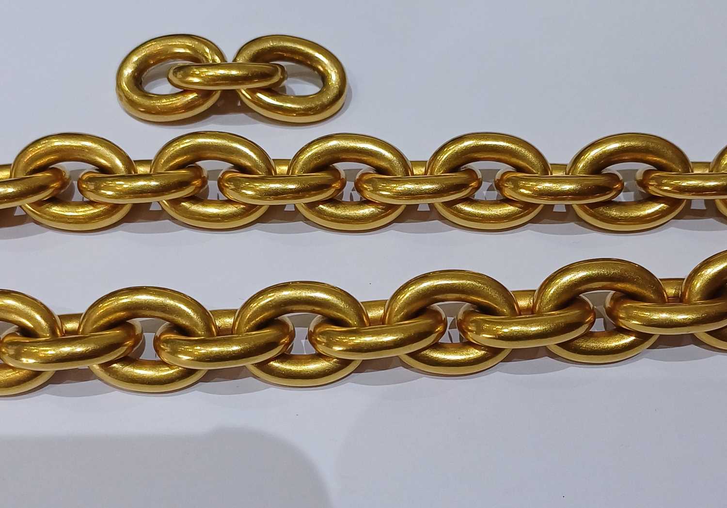 A Trace Link Chain, length 44.5cm, with three additional links The necklace is in fair condition - Image 9 of 11