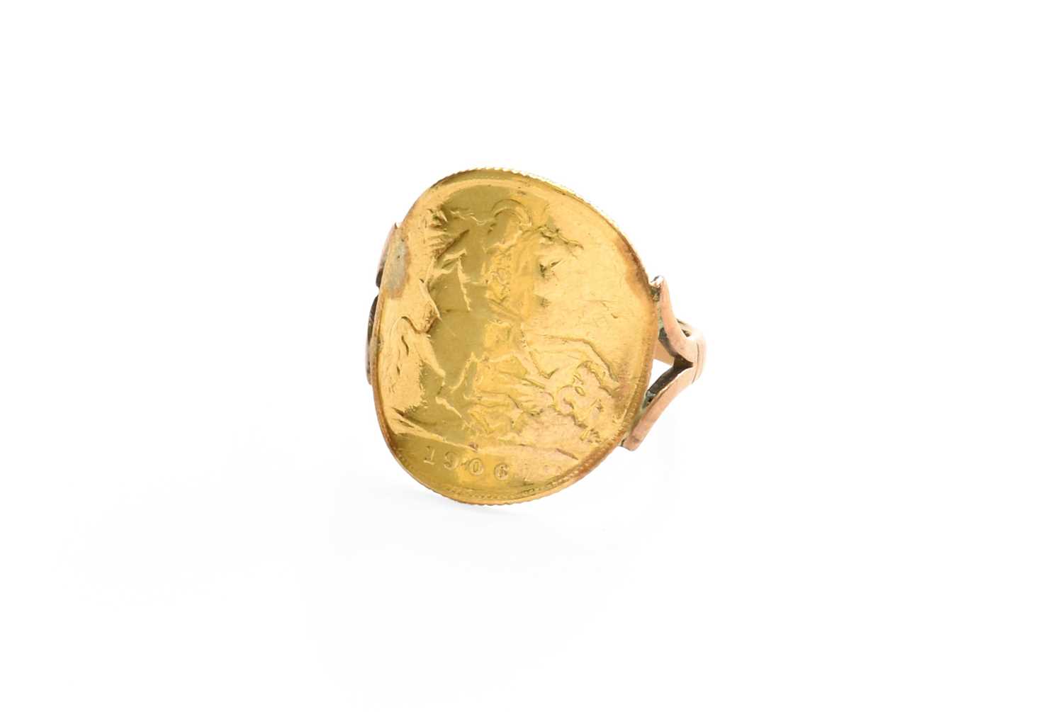 A Half Sovereign Ring, dated 1906, finger size M1/2 Gross weight 5.1 grams.