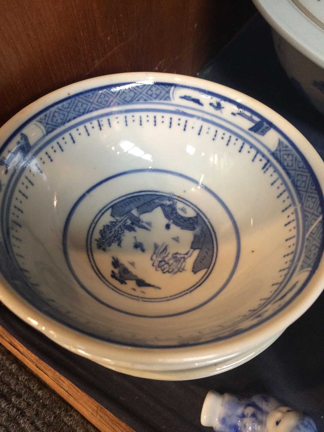 A Comprehensive Chinese Porcelain Dinner Service, painted in underglaze blue in the 18th century - Image 2 of 13