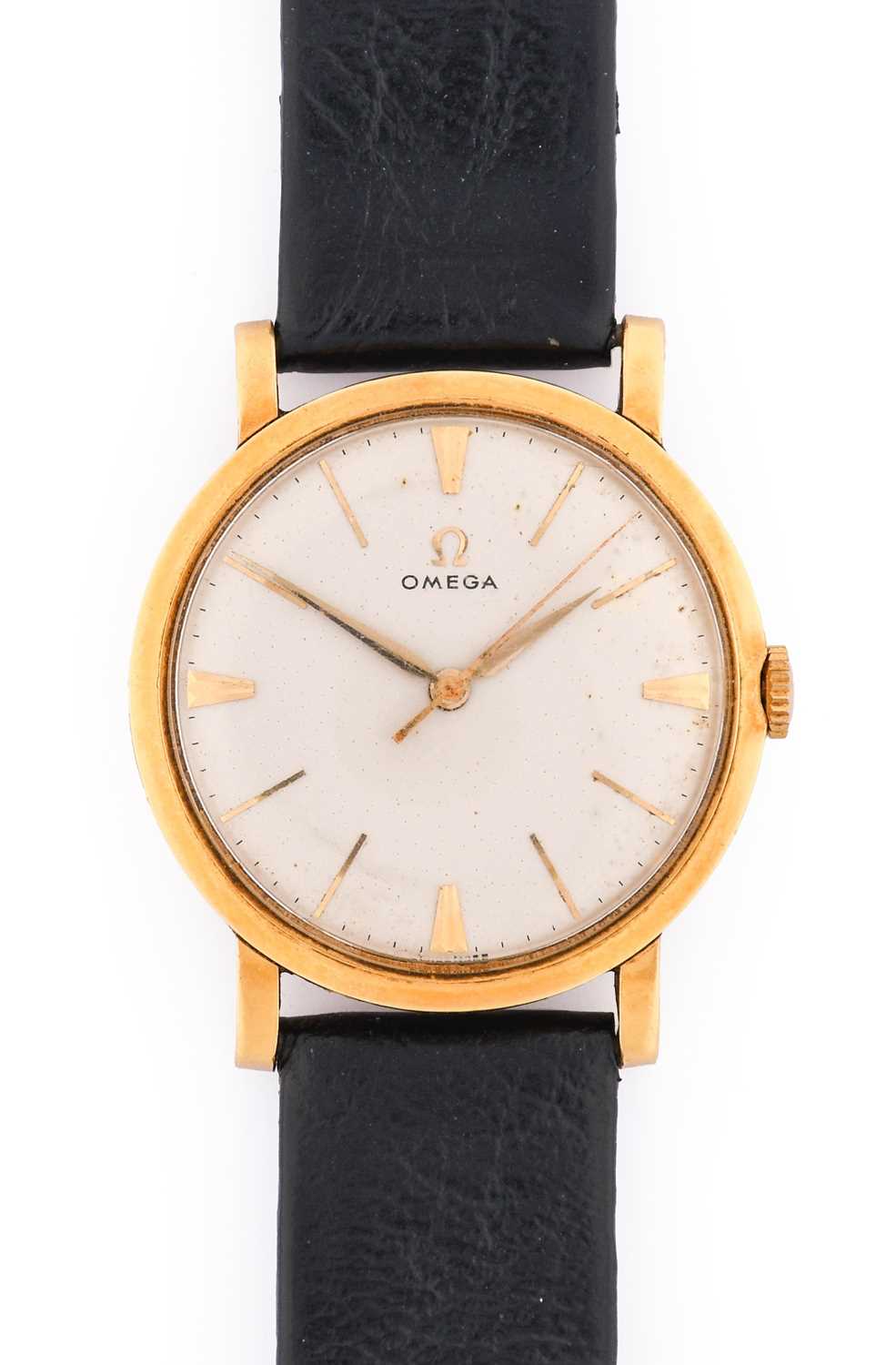 Omega: An 18 Carat Gold Centre Seconds Wristwatch, signed Omega, 1960, (calibre 520) manual wound