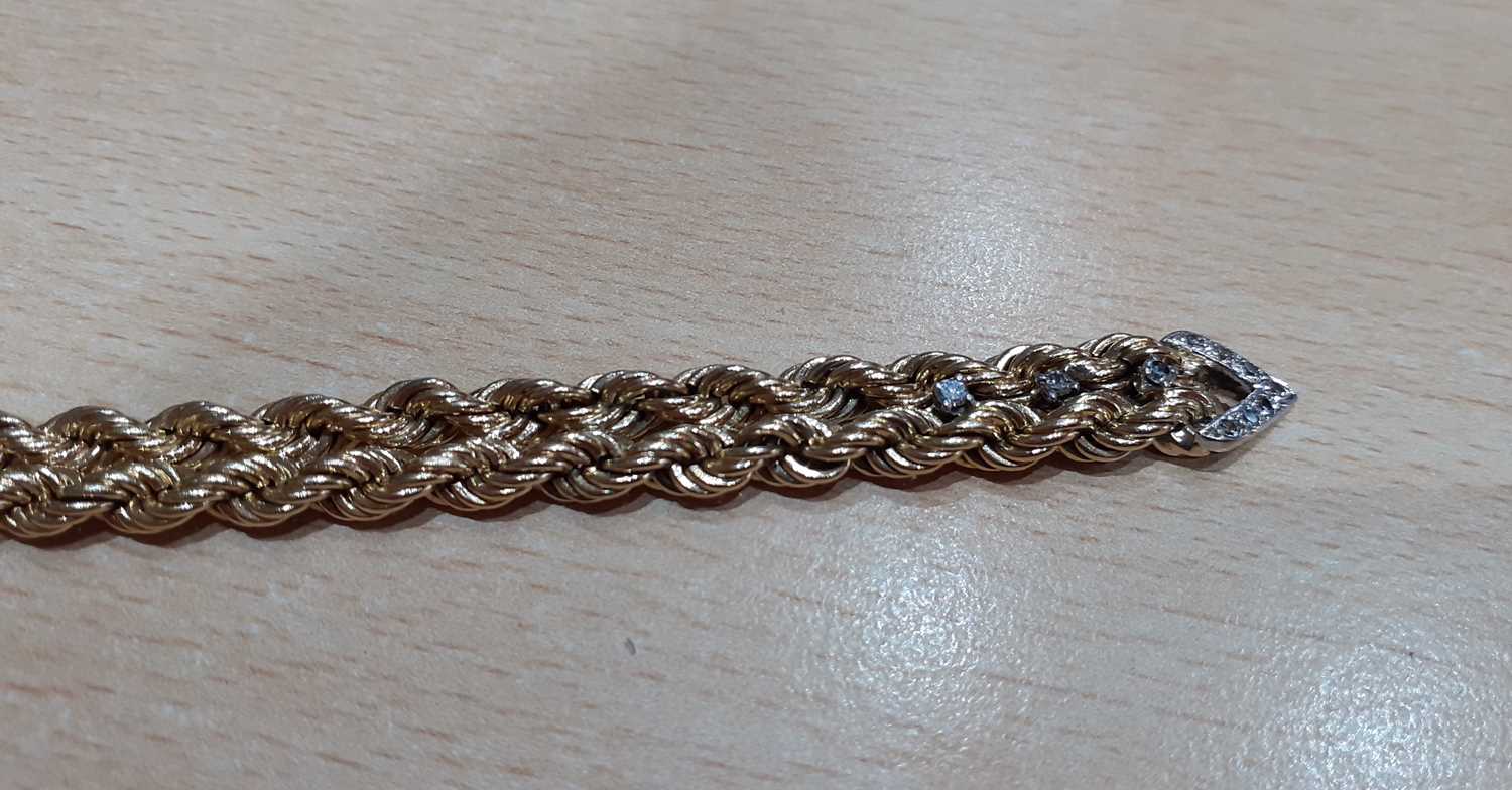 A Diamond Buckle Bracelet two rows of yellow rope twist chain terminating to an eight-cut and - Image 4 of 5