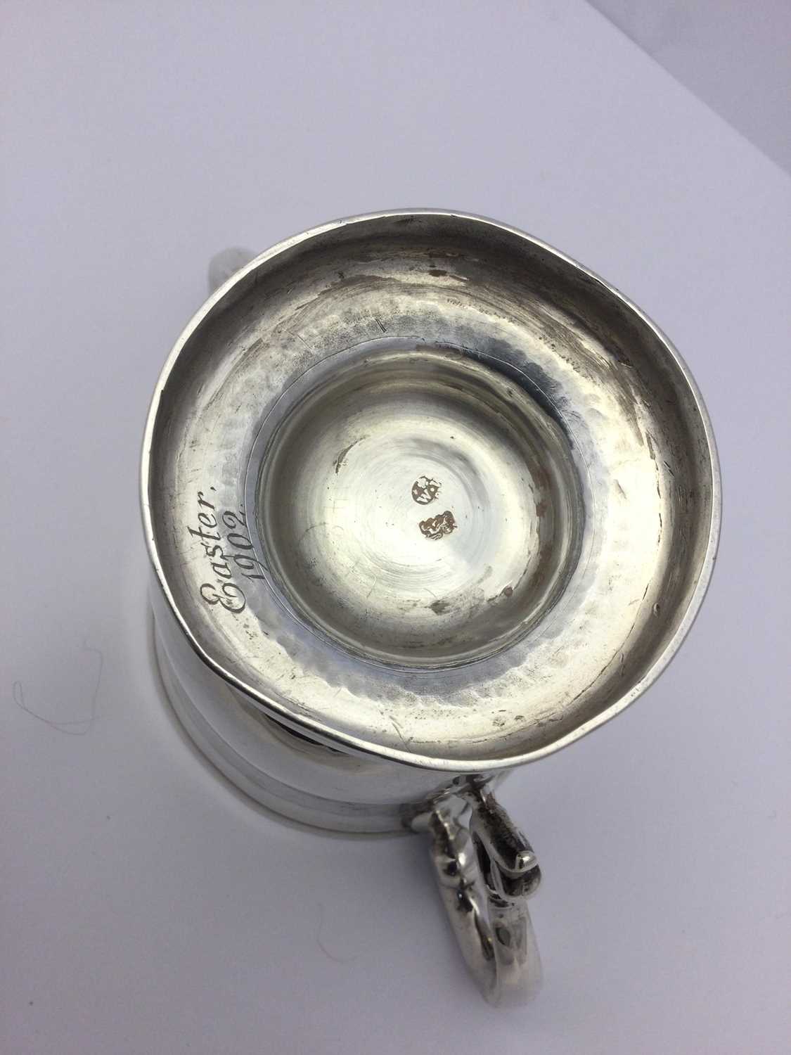 A George II Silver Two-Handled Cup, by William Williams, London, Circa 1740 - Bild 5 aus 7